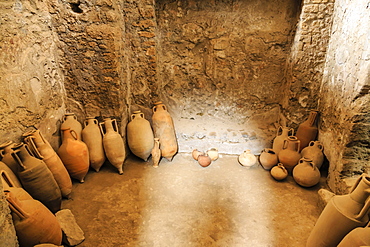 Amphorae, House of the Cryptoporticus, Roman ruins of Pompeii, UNESCO World Heritage Site, near Naples, Campania, Italy, Europe