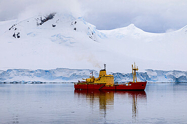 Chilean naval supply vessel, Almirante Oscar Viel, delivers Summer team, Gonzalez Videla Station, Waterboat Point, Antarctica, Polar Regions