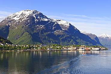 Snow capped mountains of Andalsnes in summer, Andalsnes, Romsdalsfjord, Norway, Scandinavia, Europe