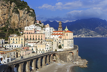 Church of Santa Maria Maddalena, town and beach, Atrani, Costiera Amalfitana (Amalfi Coast). UNESCO World Heritage Site, Campania, Italy, Europe