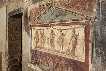 Stuccoed and frescoed lararium, Thermopolium of Vetutius Placidus, Pompeii, UNESCO World Heritage Site, Campania, Italy, Europe