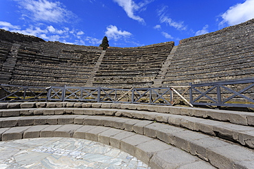 Small Theatre, Roman ruins of Pompeii, UNESCO World Heritage Site, Campania, Italy, Europe