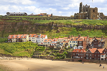 St. Mary's Church and Whitby Abbey above Tate Hill Beach, seen from West Cliff, Whitby, North Yorkshire, England, United Kingdom, Europe