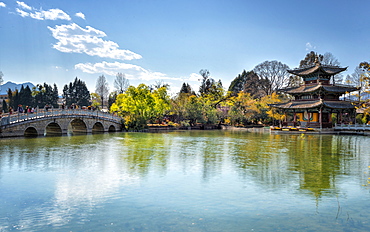 Suocui Bridge and Moon Embracing Pagoda at Heilongtan (Black Dragon Pool) in Lijiang, Yunnan province, China, Asia 