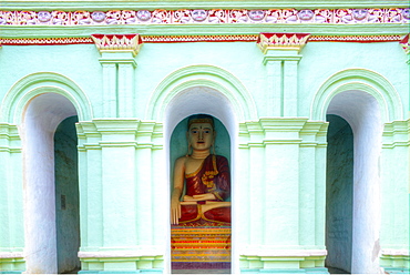 Buddha inside a cave temples on Shwe Ba Hill on the west bank of Chindwin River near Pho Win Hill, Monywa, Sagaing, Myanmar (Burma), Southeast Asia