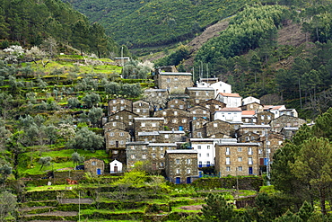 The medieval village of Piodao in the Serra da Estrela mountains, Piodao, Coimbra District, Beira, Portugal, Europe