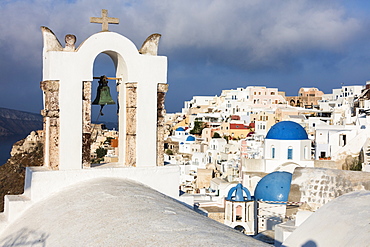 The white of the church and houses and the blue of Aegean Sea as symbols of Greece, Oia, Santorini, Cyclades, Greek Islands, Greece, Europe