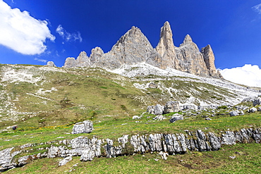 Views of the Three Peaks of Lavaredo on a summer day, Sesto, Dolomites, Trentino-Alto Adige, Italy, Europe