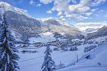 The snowy village of Filisur, Canton of Grisons (Graubunden), Switzerland, Europe