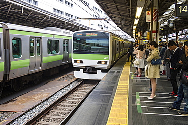 Waiting for the Metro, Tokyo, Japan, Asia