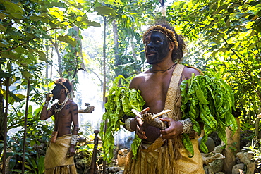 Traditional dressed man in the jungle, Ekasup Cultural Village, Efate, Vanuatu, Pacific