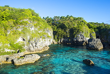 Turquoise waters in the Limu low tide pools, Niue, South Pacific, Pacific