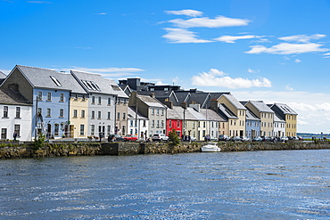 The long walk picturesque walkway, Galway, Connacht, Republic of Ireland, Europe