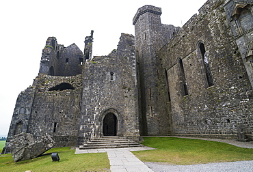 Cathedral on the Rock of Cashel, Cashel, County Tipperary, Munster, Republic of Ireland, Europe