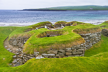 The stone built Neolithic settlement of Skara Brae, UNESCO World Heritage Site, Orkney Islands, Scotland, United Kingdom, Europe