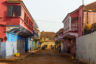 Old decaying Portuguese architecture, Bissau, Guinea Bissau, West Africa, Africa