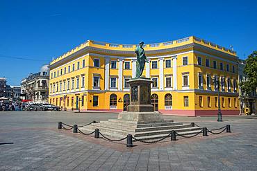 View of Primorsky Boulevard, at the top of the Potemkin Stairs, Odessa, Black Sea, Ukraine, Europe