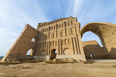 The ancient city of Ctesiphon with largest brick arch in the world, Ctesiphon, Iraq, Middle East