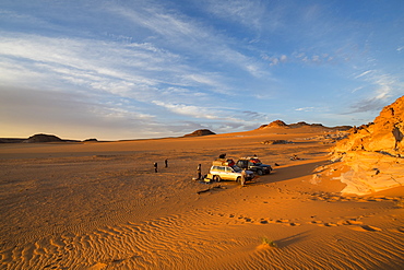 Expedition jeep in Northern Chad, Africa