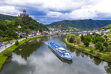 River cruise ship on the Moselle in Cochem, Moselle valley, Rhineland-Palatinate, Germany, Europe