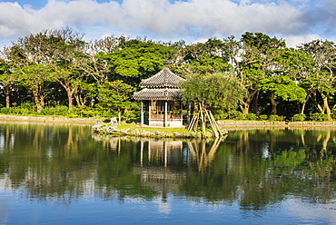 Shikinaen Garden (Shikina-en Garden), UNESCO World Heritage Site, Naha, Okinawa, Japan, Asia