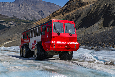 Specialized icefield truck on the Columbia Icefield, Glacier Parkway, Alberta, Canada, North America