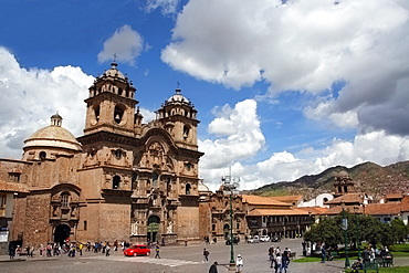 La Compania de Jesus in Plaza de Armas, Cuzco, UNESCO World Heritage Site, Peru, South America