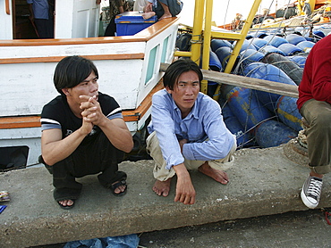 Thailand cambodian migrant fishermen, bangkok