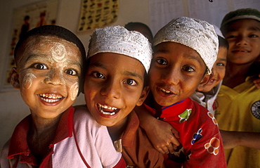 Thailand burmese muslim refugee school at mae sot