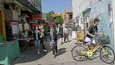 HONG KONG Cheung Chau Island. Tourists from Hong Kng visiting. photo by Sean Sprague