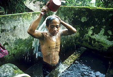 Indonesia man bathing