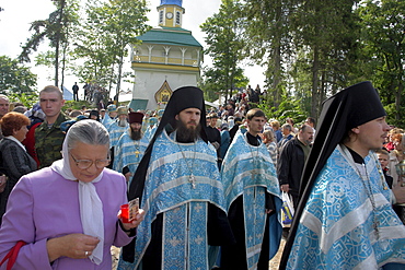 Russia clergy circumambulating monastery during annual feast procession on 28/8/2006 at pechersky caves monastery, pskov district, founded on august 28th 1473 by saint jonah sheshnik