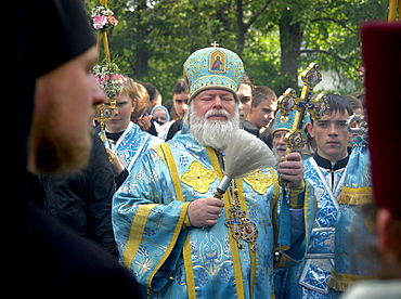 Russia clergy circumambulating monastery during annual feast procession on 28/8/2006 at pechersky caves monastery, pskov district, founded on august 28th 1473 by saint jonah sheshnik