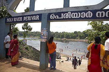 India the peryar river, where thomas landed before climbing mount malayattoor. Pilgrimage to malayattoor, a hill which saint thomas the apostle is believed to have climbed around 55 ad, leaving his footprints at the top. It is a major pilgrim centre for christians as well as hindus and moslems, who believe the trip can cure them of physical and mental disease. Kerala