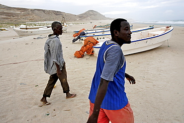 Eyl is a town in somalias puntland state. The prominent clan in eyl district are yonis idiris, a sub-clan of isse mahamud, which in turn is a sub-clan of majeerteen. Eyl is near the hafun peninsula, the location of most of somalias casualties from the 2004 indian ocean tsunami., the tsunami resulted in the death of some 300 people and extensive destruction of shelters, houses and water sources as well as fishing gear. The livelihoods of many people residing in towns and small villages along the somali indian ocean coastline, particularly in the northern regions, were devastated 