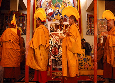 Kalchakra initiation. holiness 14th dalai lama conferring giving kalachakra initiation in bodgaya, india. Because of profundity, kalachakra initiation be bestowed only by most realized of tibets lamas. Rays of light at heart of lama-inseparable from kalachakra-draw in. Entering mouth pass through center of body, through vajra path enter mothers lotus, melting into a luminous drop which dissolves into emptiness. From within emptiness arises a jewel from which arise as a deity embraced by consort mamaki. -instructions visualization in kalachakra tantra