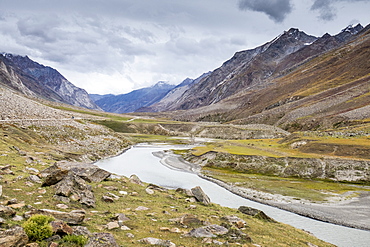 On the way to Kargil beside the gorgeous north flowing Suru River, Ladakh, India, Himalayas, Asia