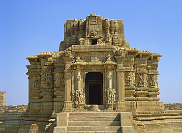 Adbhutanatha Temple, dedicated to Shiva and dating from the 15th century, Chittorgarh Fort, Rajasthan state, India, Asia