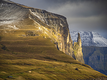 The Witch's Finger (Trollkonufingur), Faroe Islands, Denmark, North Atlantic, Europe