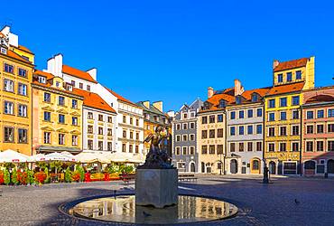 Old Town Market Square and the Warsaw Mermaid, UNESCO World Heritage Site, Old Town, Warsaw, Poland, Europe