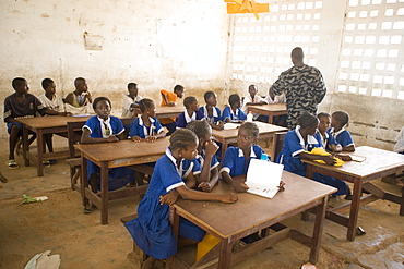 Children in the classroom, Balaba School, The Gambia, West Africa, Africa