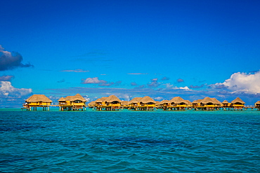 Overwater bungalows, Le Taha'a Resort, Tahiti, French Polynesia, South Pacific, Pacific