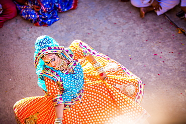 Traditional Radha dance during the Flower Holi Festival, Vrindavan, Uttar Pradesh, India, Asia