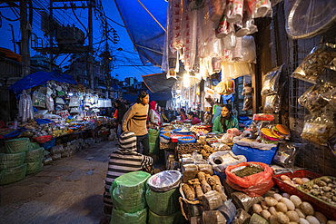 Busy market streets in the old part of Kathmandu called Ason, Kathmandu, Nepal, Asia