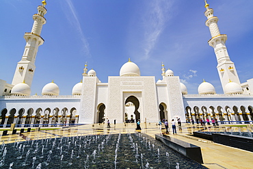 Sheikh Zayed Grand Mosque, Abu Dhabi, United Arab Emirates, Middle East