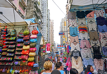 Ladies Market in Mong Kok, Kowloon, Hong Kong, China, Asia