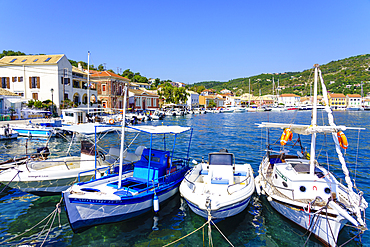 The pretty town of Gaios, the main port and harbour on the island, Paxos, Ionian Islands, Greek Islands, Greece, Europe