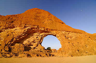 The Eye of Tokou Arch, Ennedi, Chad