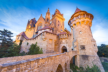 Burg Kreuzenstein at dusk, near Leobendorf in Lower Austria, Austria, Europe