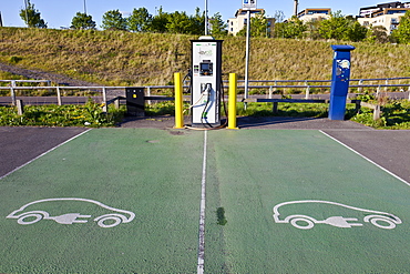 Charging station for electric cars, Glasgow, Scotland, United Kingdom, Europe